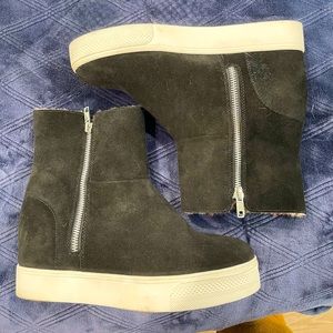 NWOT Steve Madden Booties